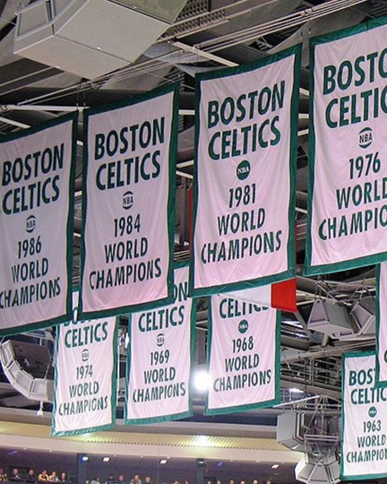 viajeusa2023_banderascampeones_cartel_432x540