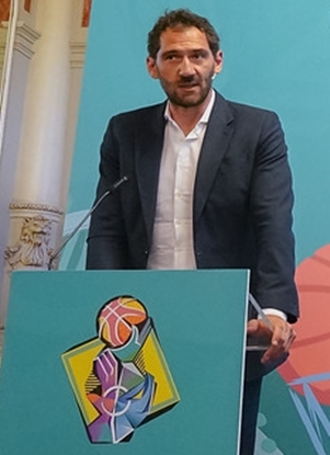 Jorge Garbajosa, Presidente de la FEB, durante el acto de presentación