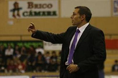 Natxo Lezkano gana el play-out con el Palencia y lo mantiene en la Adecco Oro