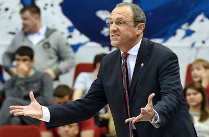 Messina, primer europeo en dirigir un partido en la NBA
