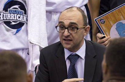 Hugo López, elegido entrenador del año en la NBL canadiense