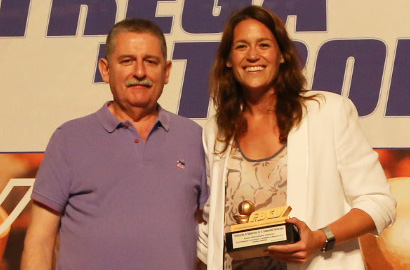 Anna Montañana recibe el reconocimiento FBCV