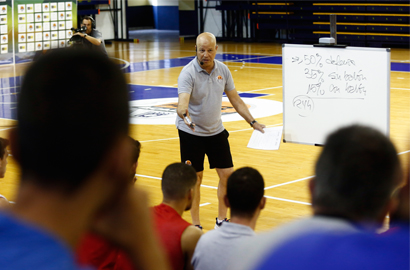 ACB Academy by AEEB. Javier Imbroda: Lección de baloncesto, lección de vida