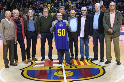 El Palau homenajea a la leyenda Añua
