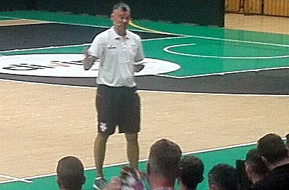 Sarunas Jasikevicius en el Euroleague Coaches Clínic 2019 por Trifón Poch