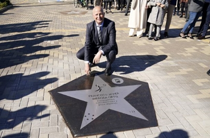 Javier Imbroda recibe la Estrella al mérito deportivo de Málaga