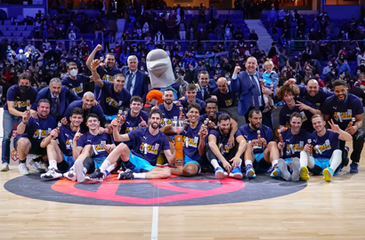 Estudiantes campeón de la Copa Princesa