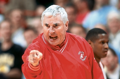 Muere Bobby Knight, el legendario técnico de baloncesto universitario