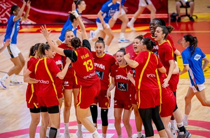 Una Mirada al Alto Rendimiento: Formación con la Selección Española Femenina por MARTA MONTOLIU