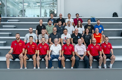 Una Jornada de Aprendizaje con la Selección Española por JOSÉ A. SENDÓN