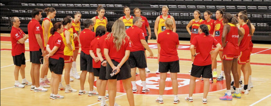 Jornadas SEAF: «Trabajar al máximo nivel, con intensidad, exigencia y atención a cada detalle, sin perder la cercanía, la sonrisa y las ganas de disfrutar del baloncesto»